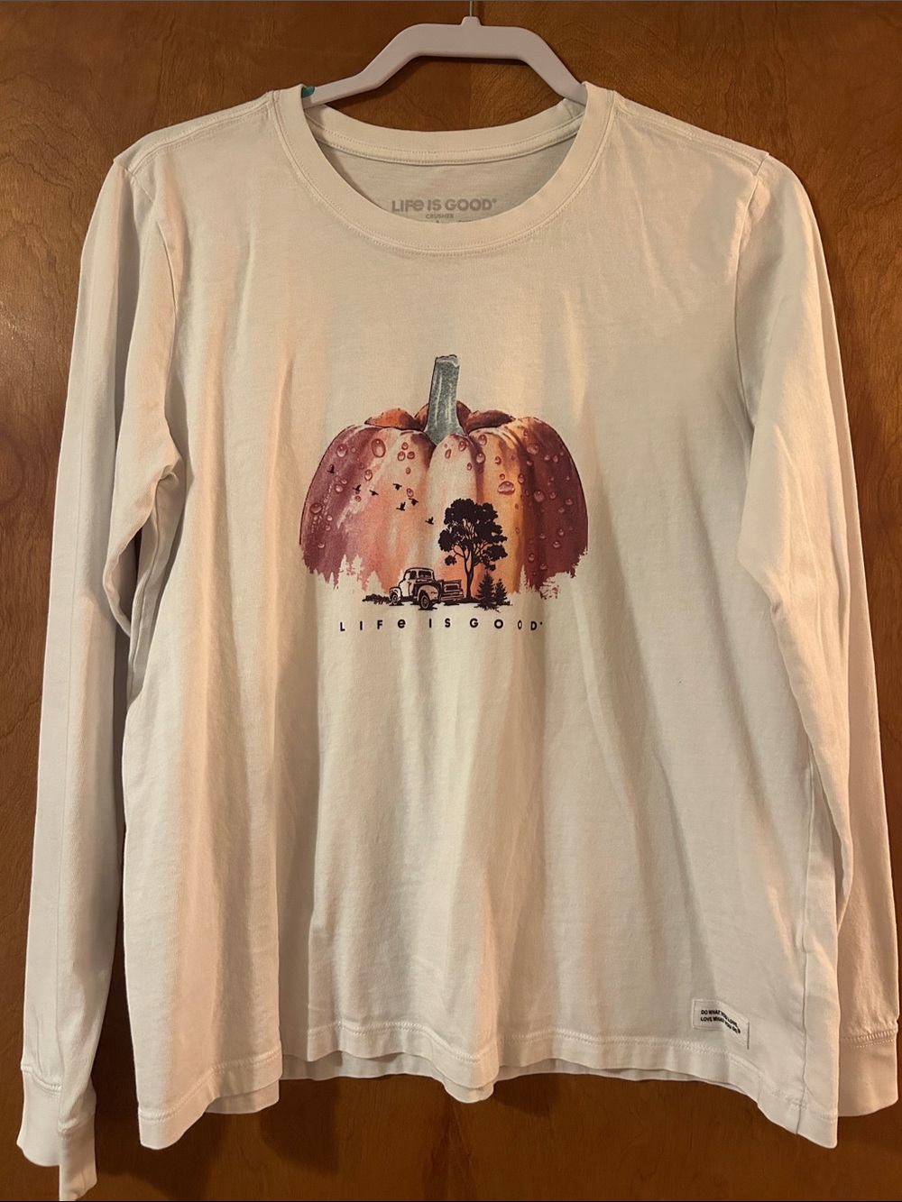 Life Is Good Cream Long-Sleeve Tee with Pumpkin Fall Graphic Large Women’s